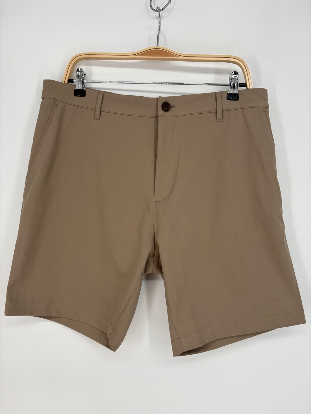 🔬 Mott & Bow Tech Shorts Flat Front Chino  in Khaki